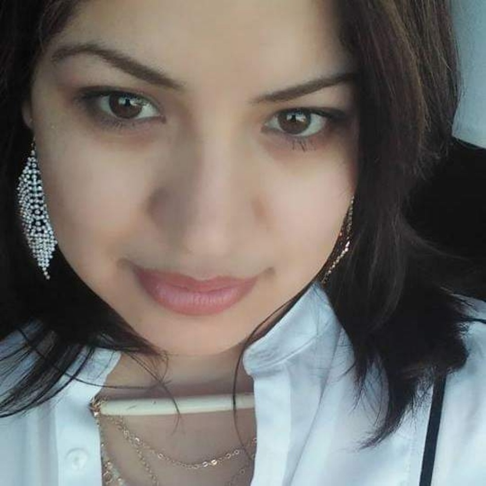 Meet your Posher, Ana